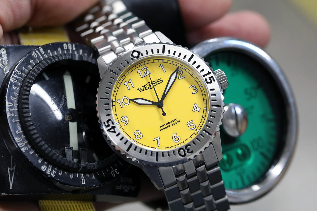 Yellow face dive on sale watch